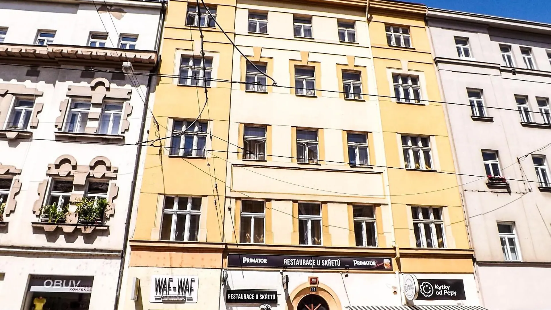 Romanticky Pokojicek V Podkrovi R5 Prag Rum i privatbostad