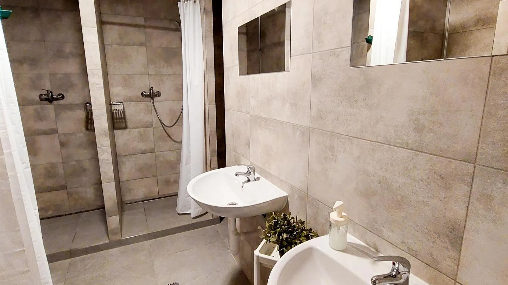 Pansiyon Romanticky Pokojicek V Podkrovi R5 Prag